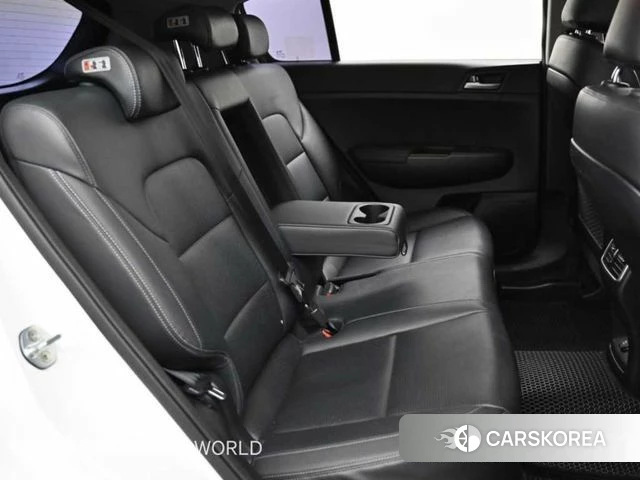 Kia Sportage 4th Generation 2018 Белый из Кореи, фото 3