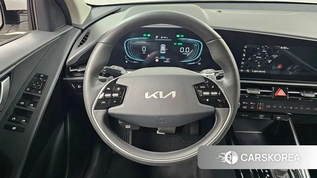 Kia Di Ol Nu Niro 2025 Белый из Кореи, фото 3