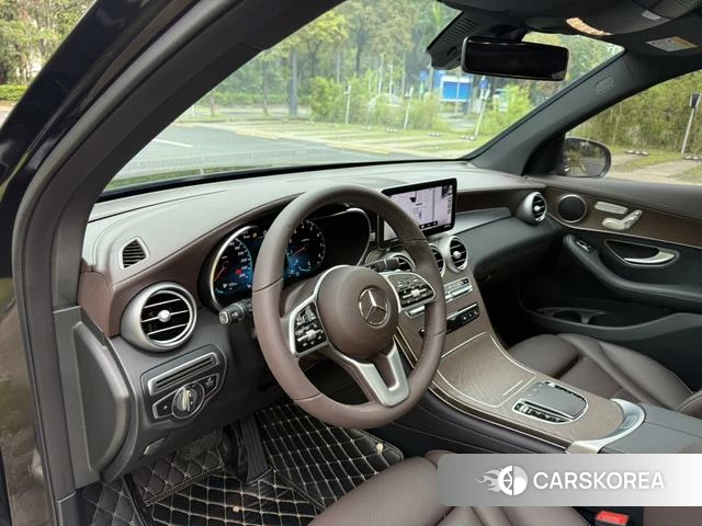 Mercedes-Benz GLC 2023 Черный из Китая, фото 3