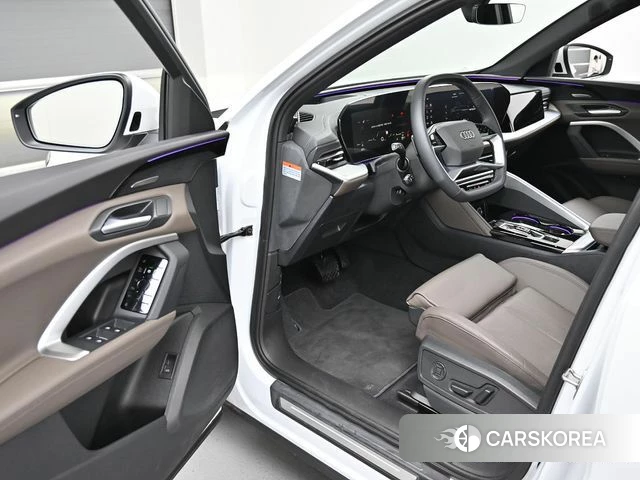 Audi Q5 (80A) 2025 Белый из Кореи, фото 3