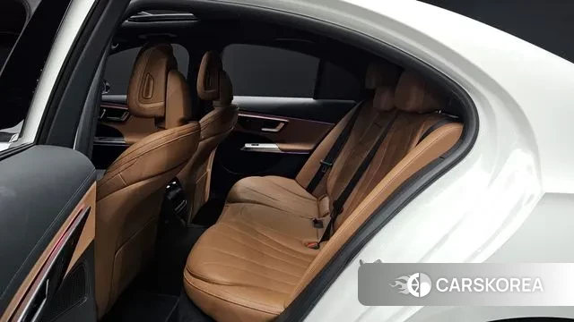 Mercedes-Benz E-Class W214 2025 Белый из Кореи, фото 3