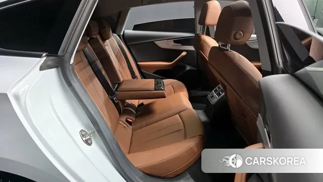 Audi A5 (F5) 2023 Белый из Кореи, фото 3