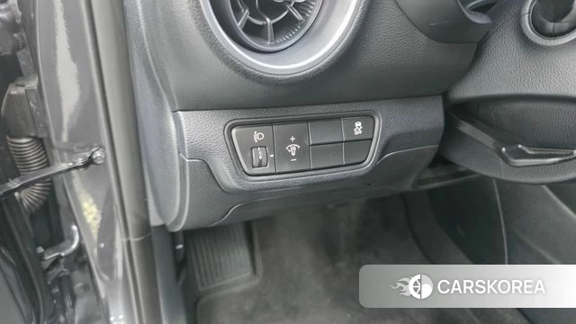 Kia The New K3 2nd generation 2021 Серый из Кореи, фото 3
