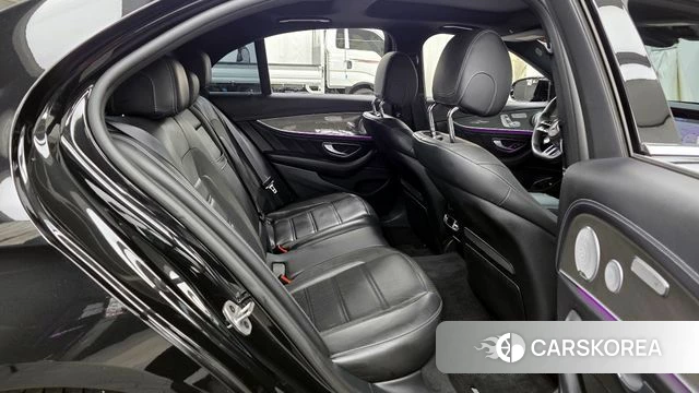 Mercedes-Benz E-Class W213 2021 Черный из Кореи, фото 3