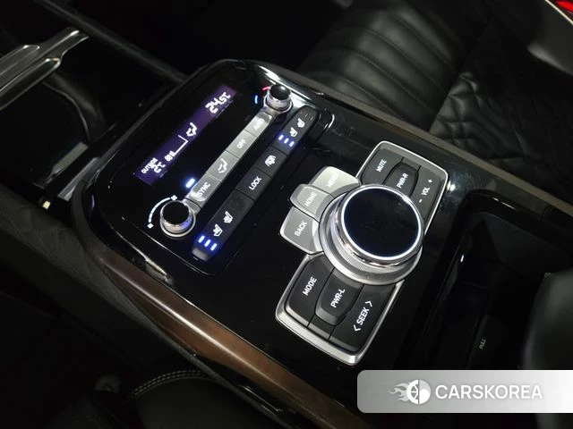 Genesis G90 2019 Черный из Кореи, фото 3