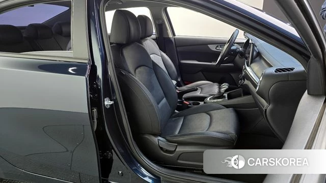 Kia The New K3 2nd generation 2021 Синий из Кореи, фото 3