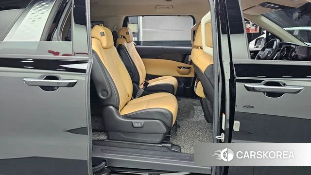 Kia Carnival 4th generation 2021 Черный из Кореи, фото 3