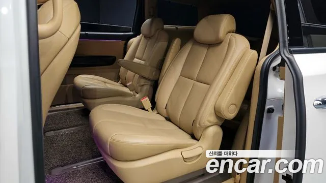 Kia The New Carnival id 2416167 из Кореи 3