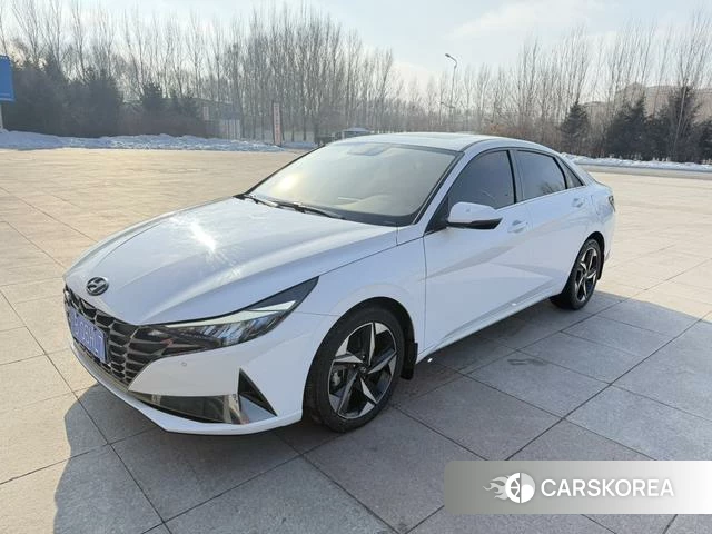 Hyundai Elantra 2022 Белый из Китая, фото 3