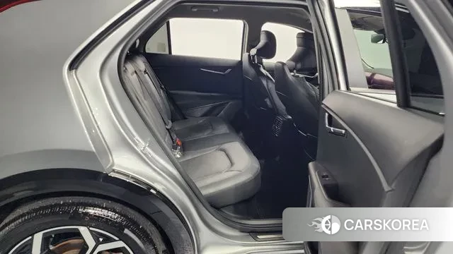 Kia Di Ol Nu Niro 2022 Серебристо-серый из Кореи, фото 3