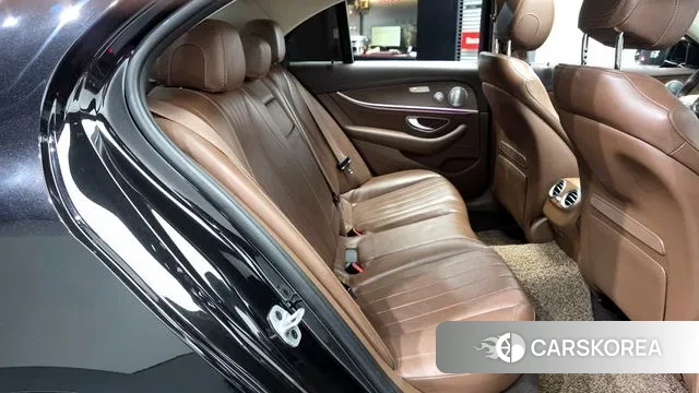 Mercedes-Benz E-Class W213 2020 Черный из Кореи, фото 3