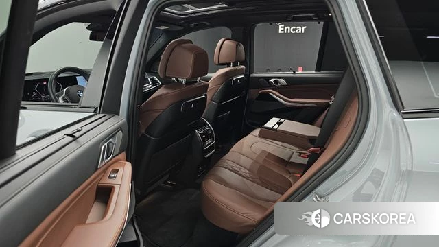 BMW X5 (G05) 2024 Серебристо-серый из Кореи, фото 3