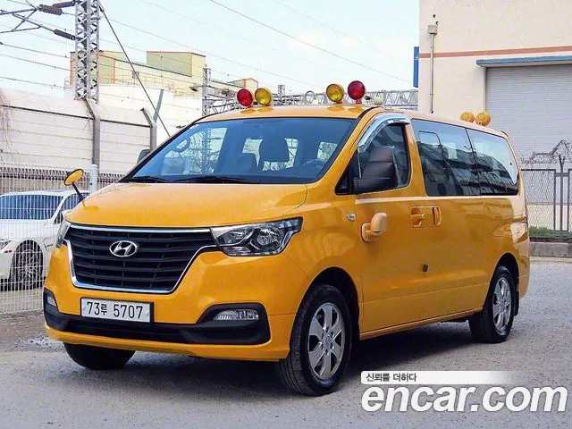 Hyundai The New Grand Starex 2019 Желтый из Кореи, фото 3
