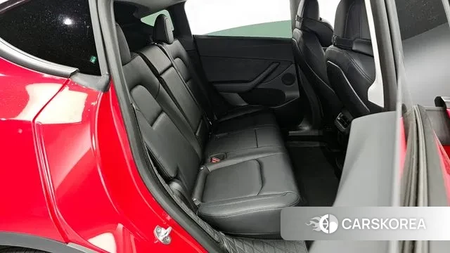 Tesla Model Y 2023 Красный из Кореи, фото 3