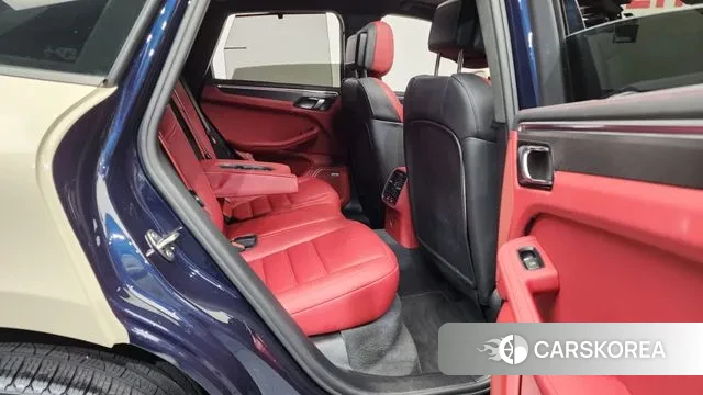 Porsche Macan 2022 Жемчужный цвет из Кореи, фото 3