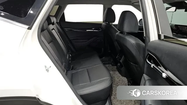 Kia Seltos 2022 Белый из Кореи, фото 3