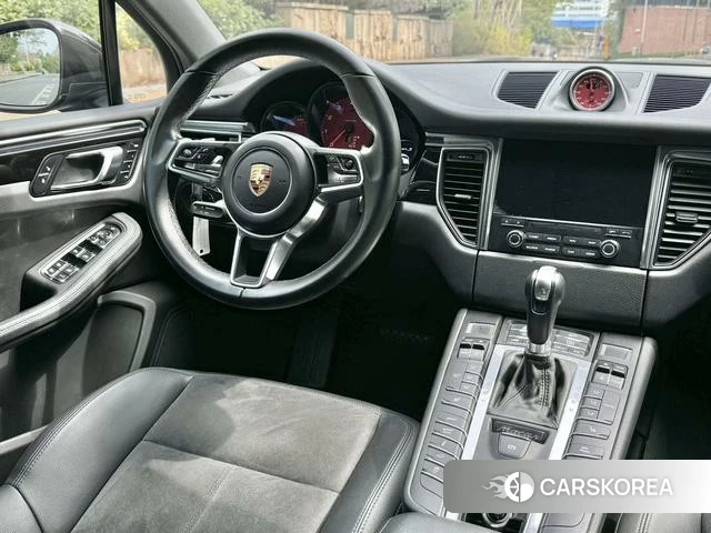 Porsche Macan 2018 Коричневый из Китая, фото 3
