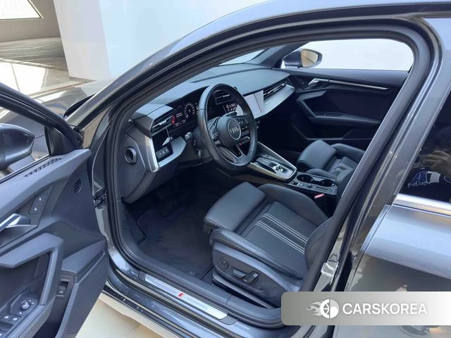 Audi A3 2023 Темно-серый из Китая, фото 3