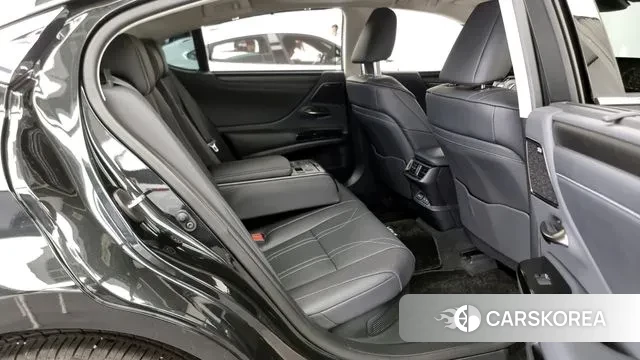 Lexus ES300h 7th generation id 2884087 из Кореи 3