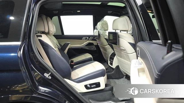 BMW X7 (G07) 2021 Черный из Кореи, фото 3