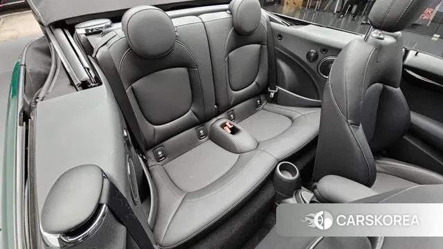 Mini Cooper Convertible 2020 Зеленый из Кореи, фото 3