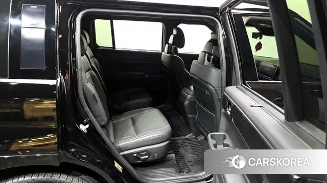 Hyundai Santa Fe (MX5) 2023 Черный из Кореи, фото 3