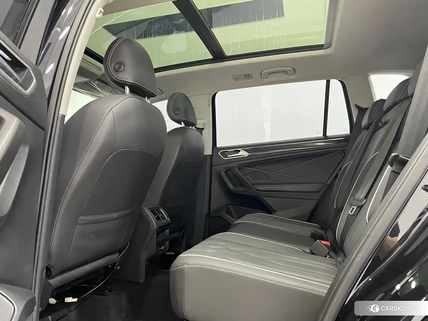 Volkswagen Tiguan L 2023 Черный из Китая, фото 3