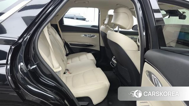 Genesis GV70 2023 Черный из Кореи, фото 3