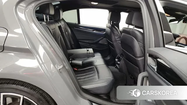 BMW 5 Series (G30) 2020 Серый из Кореи, фото 3