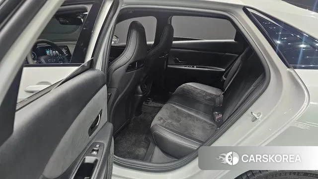 Hyundai Avante (CN7) 2023 Серебристо-серый из Кореи, фото 3