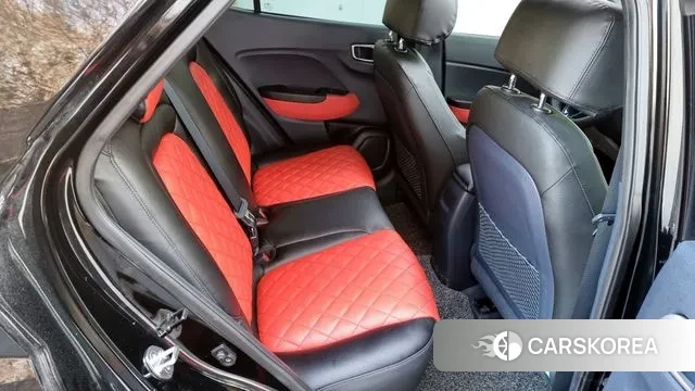 Hyundai Venue 2019 Черный из Кореи, фото 3