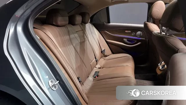 Mercedes-Benz E-Class W213 2019 Серый из Кореи, фото 3