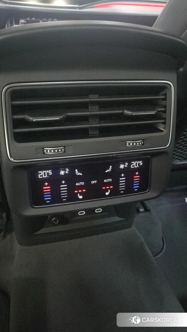 Audi Q8 (4M) 2023 Синий из Кореи, фото 3