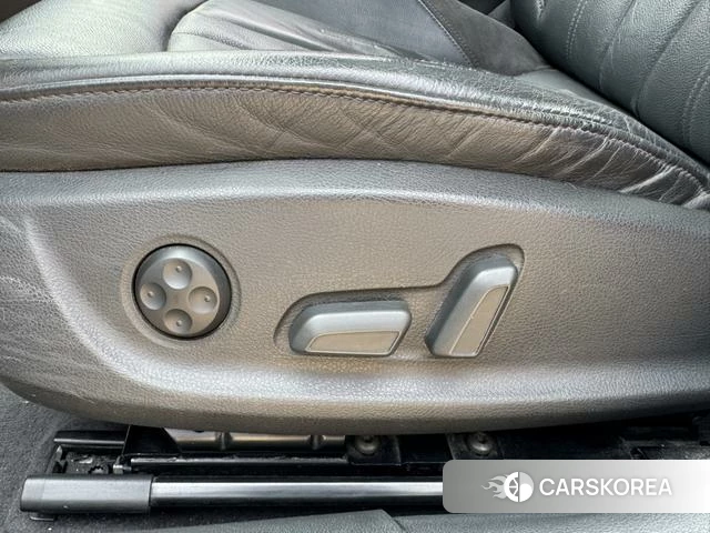 Audi A4L 2018 Белый из Китая, фото 3