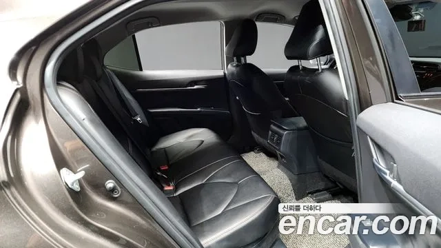 Toyota Camry (XV70) id 2912452 из Кореи 3