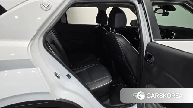 Hyundai Venue 2024 Белый из Кореи, фото 3