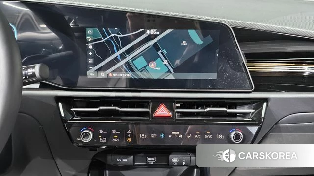 Kia Di Ol Nu Niro 2025 Белый из Кореи, фото 3