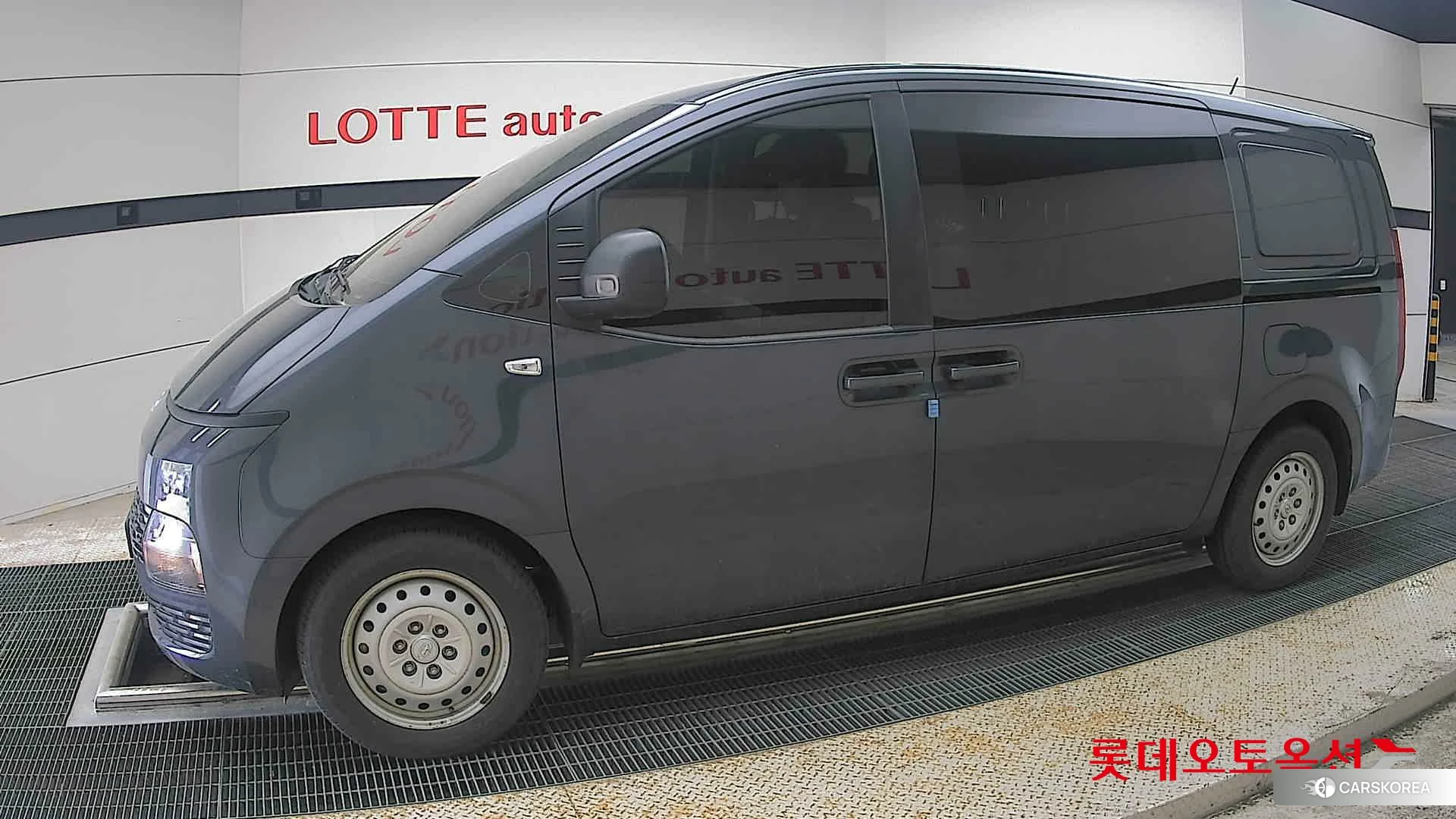 Hyundai Staria 2023 Другое из Кореи, фото 3
