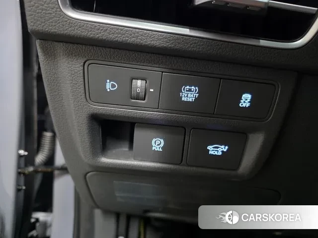 Hyundai Sonata D Edge Hybrid (DN8) 2023 Серебристо-серый из Кореи, фото 3