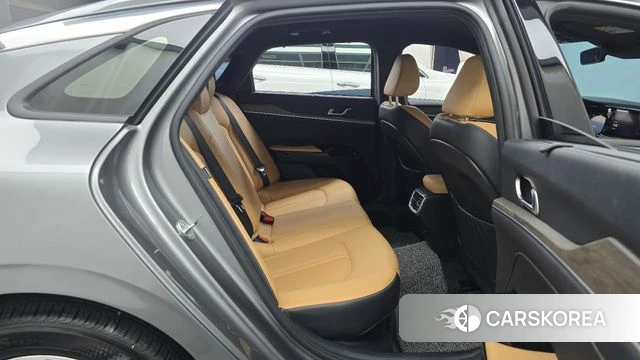 Kia K5 Hybrid 3rd Generation 2023 Серебристо-серый из Кореи, фото 3
