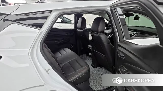 Chevrolet (GM Daewoo) Bolt EUV 2023 Белый из Кореи, фото 3