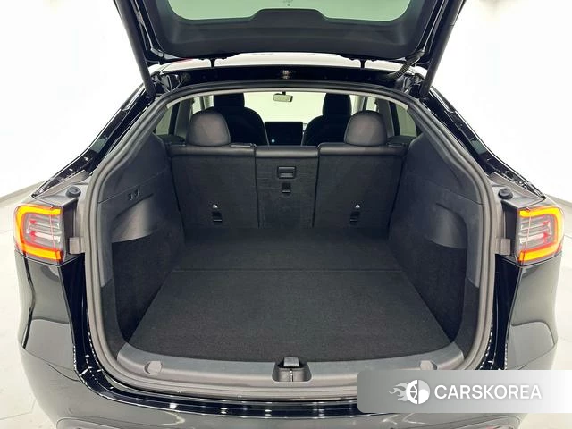 Tesla Model Y 2021 Черный из Китая, фото 3