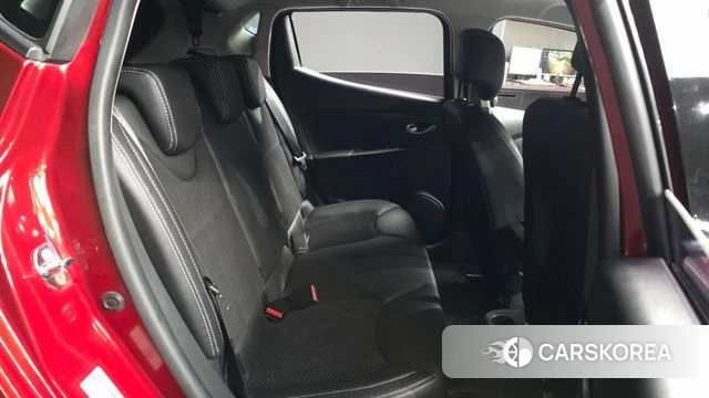 Renault Korea (Samsung) Clio 2019 Красный из Кореи, фото 3