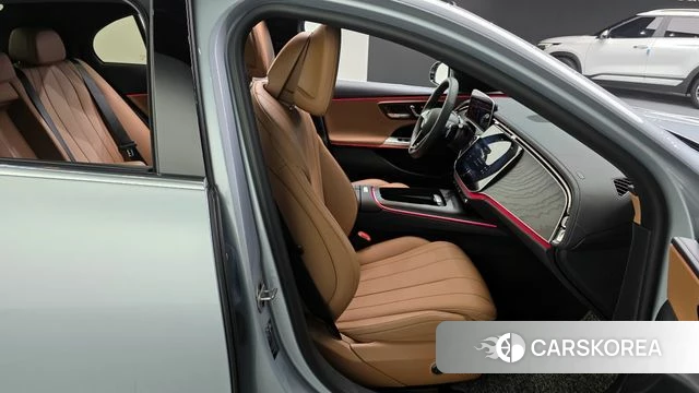 Mercedes-Benz E-Class W214 2024 Серебряный из Кореи, фото 3