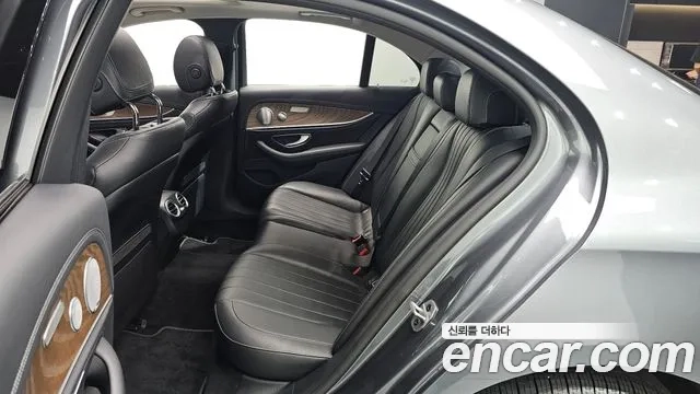 Mercedes-Benz E-Class W213 2019 Серый из Кореи, фото 3