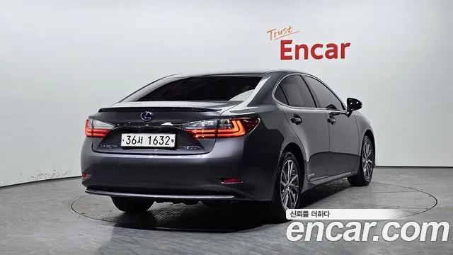 Lexus New ES300h 2018 Серый из Кореи, фото 3