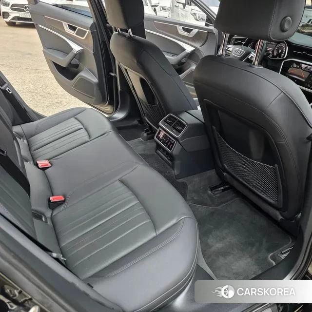 Audi A6 (C8) 2023 Черный из Кореи, фото 3