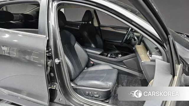 Kia K5 3rd generation 2021 Серый из Кореи, фото 3