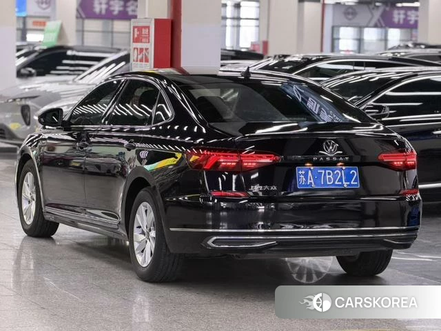 Volkswagen Passat 2021 Черный из Китая, фото 3
