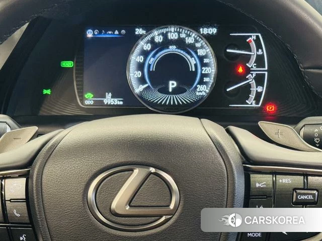 Lexus ES 2023 Серебристо-серый из Китая, фото 3